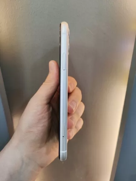 iPhone 11 128 GB Uygun Fiyat Görseli - 3