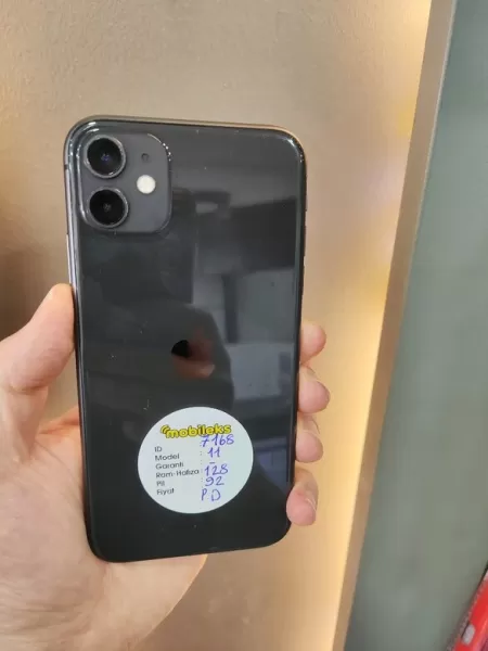 Sorunsuz iPhone 11 128 GB - İkinci El