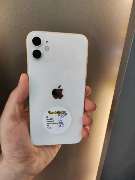 Apple iPhone 11 64 GB - İkinci El
