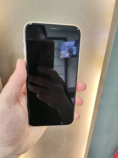İkinci El iPhone 12 64 GB Görseli - 2