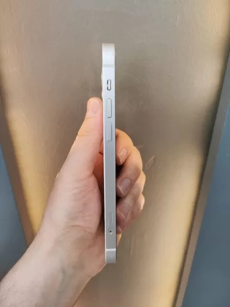 Apple iPhone 12 128 GB, Pil 77, Orjinal Görseli - 4