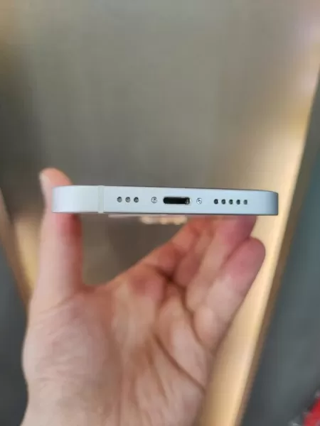 Apple iPhone 13 128 GB - Beyaz Görseli - 5