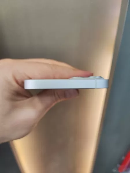 Apple iPhone 13 128 GB - Beyaz Görseli - 6