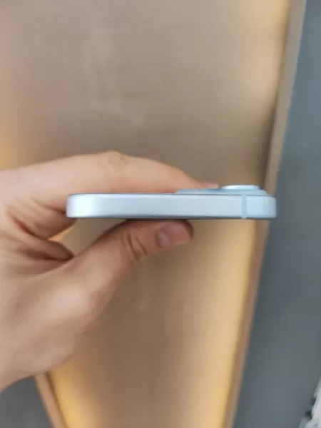 Buz Mavi iPhone 15 128 GB - 21 Ay Garanti Görseli - 6