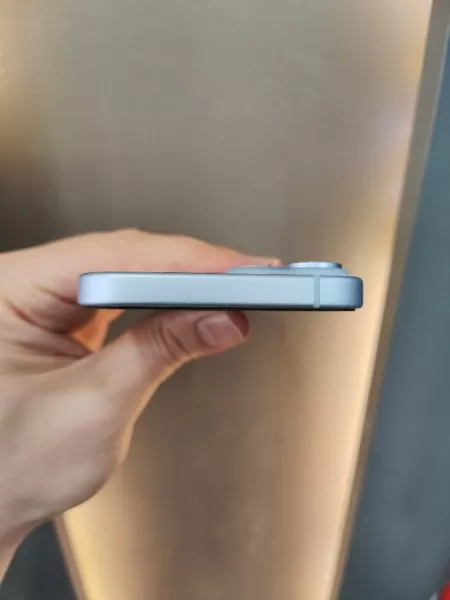 Apple iPhone 15 128 GB Buz Mavi Görseli - 6