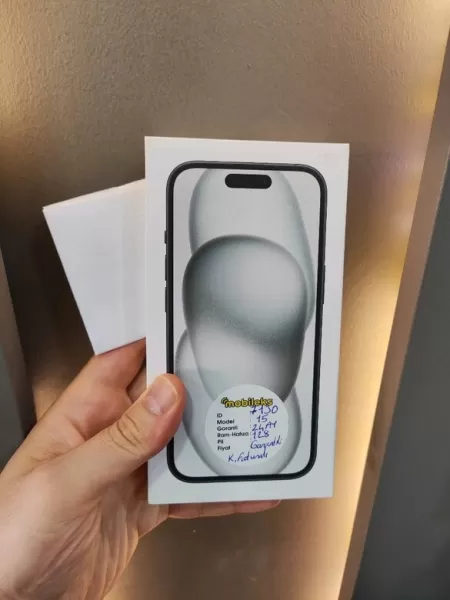 24 AY GARANTİLİ iPhone 15 128 GB - Sıfır Kapalı Kutu