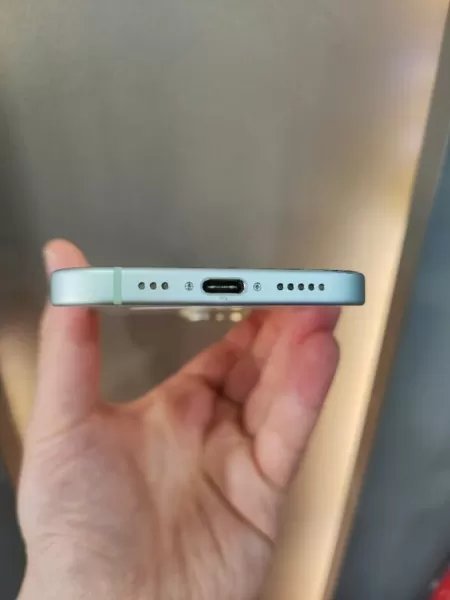 Apple iPhone 15 128 GB, Yenilenmiş, 85 Pil Sağlığı Görseli - 5