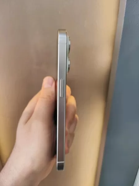 Kutulu Sorunsuz Full Orijinal iPhone 15 Pro 128 GB Görseli - 3