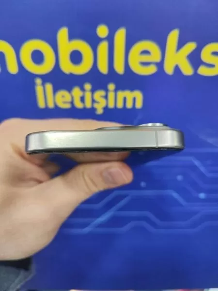 iPhone 15 Pro 128 GB Gümüş - İkinci El (Pil %89) Görseli - 6