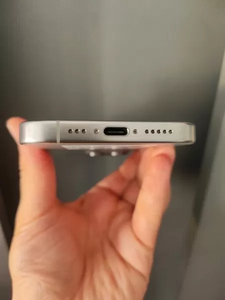 Apple iPhone 15 Pro 128 GB Natürel Titanyum - 2 Ay Garantili Görseli - 5