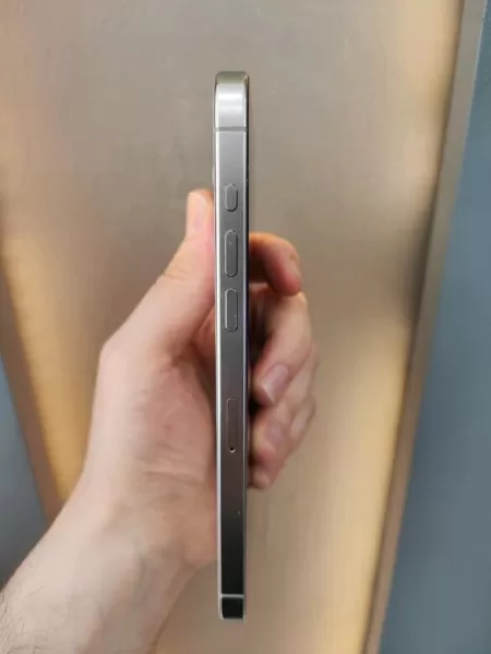 iPhone 15 Pro Max 256 GB Görseli - 4
