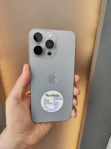 iPhone 15 Pro Max 256 GB - İkinci El