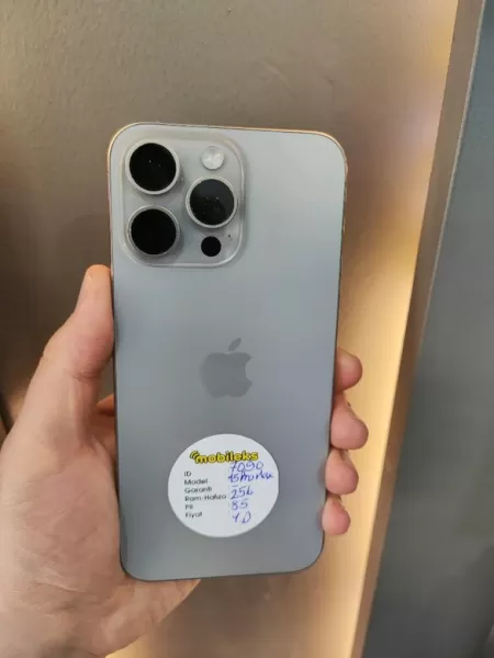 Apple iPhone 15 Pro Max 256 GB - İkinci El
