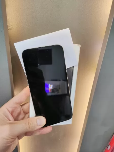 iPhone 15 Pro Max 256 GB Satılık - Natürel Titanyum Görseli - 2