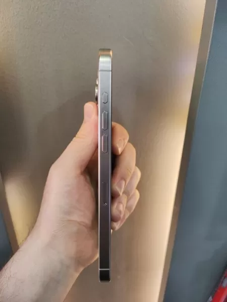 iPhone 15 Pro Max 256 GB Satılık - Natürel Titanyum Görseli - 4