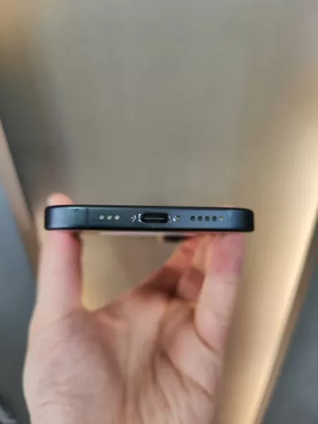 İkinci El Apple iPhone 16 128 GB Siyah Görseli - 5