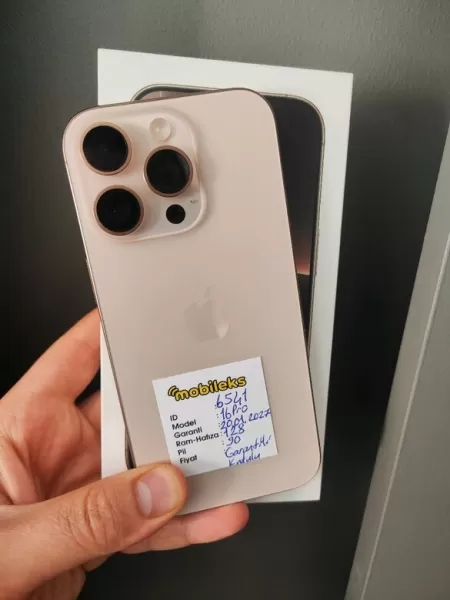 Apple iPhone 16 Pro 128 GB Çöl Titanyum - İkinci El