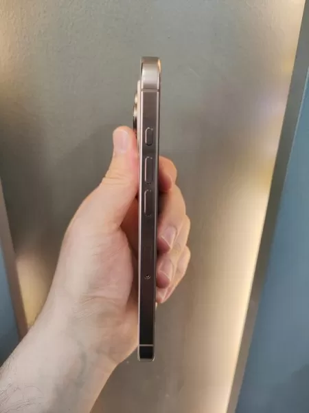 iPhone 16 Pro 128 GB - İkinci El Görseli - 4
