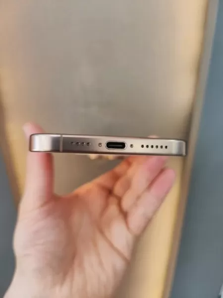 iPhone 16 Pro Max 256 GB 91 Pil Görseli - 5