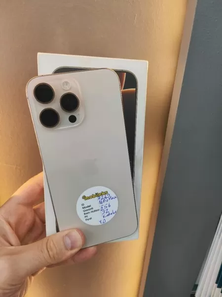 iPhone 16 Pro Max 256 GB Çöl Titanyum Görseli - 1
