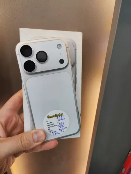 Gümüş iPhone 17 Pro 256 GB 100 Pil - İkinci El