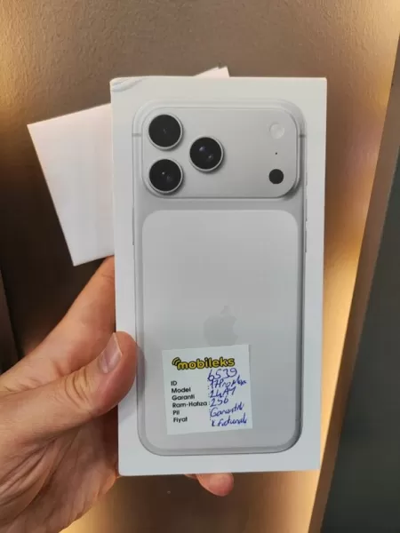 iPhone 17 Pro Max 256 GB Gümüş | 24 Ay Garantili Görseli - 1