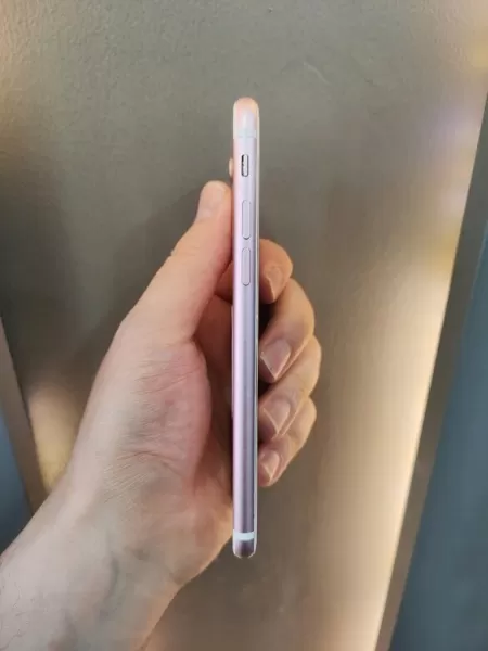 Apple iPhone 7 128 GB Pembe Görseli - 4