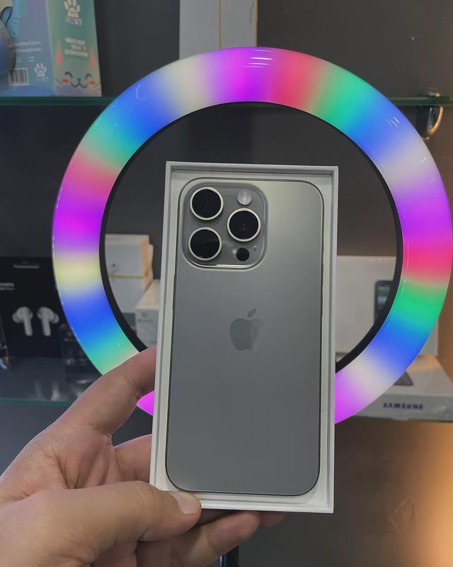 Mobileks Vitrin Cihazları - Kusursuz Durumda Apple iPhone Modelleri ve İkinci El Cihaz Alımı